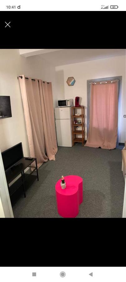 Le Studio Ξενοδοχείο Barjols Εξωτερικό φωτογραφία